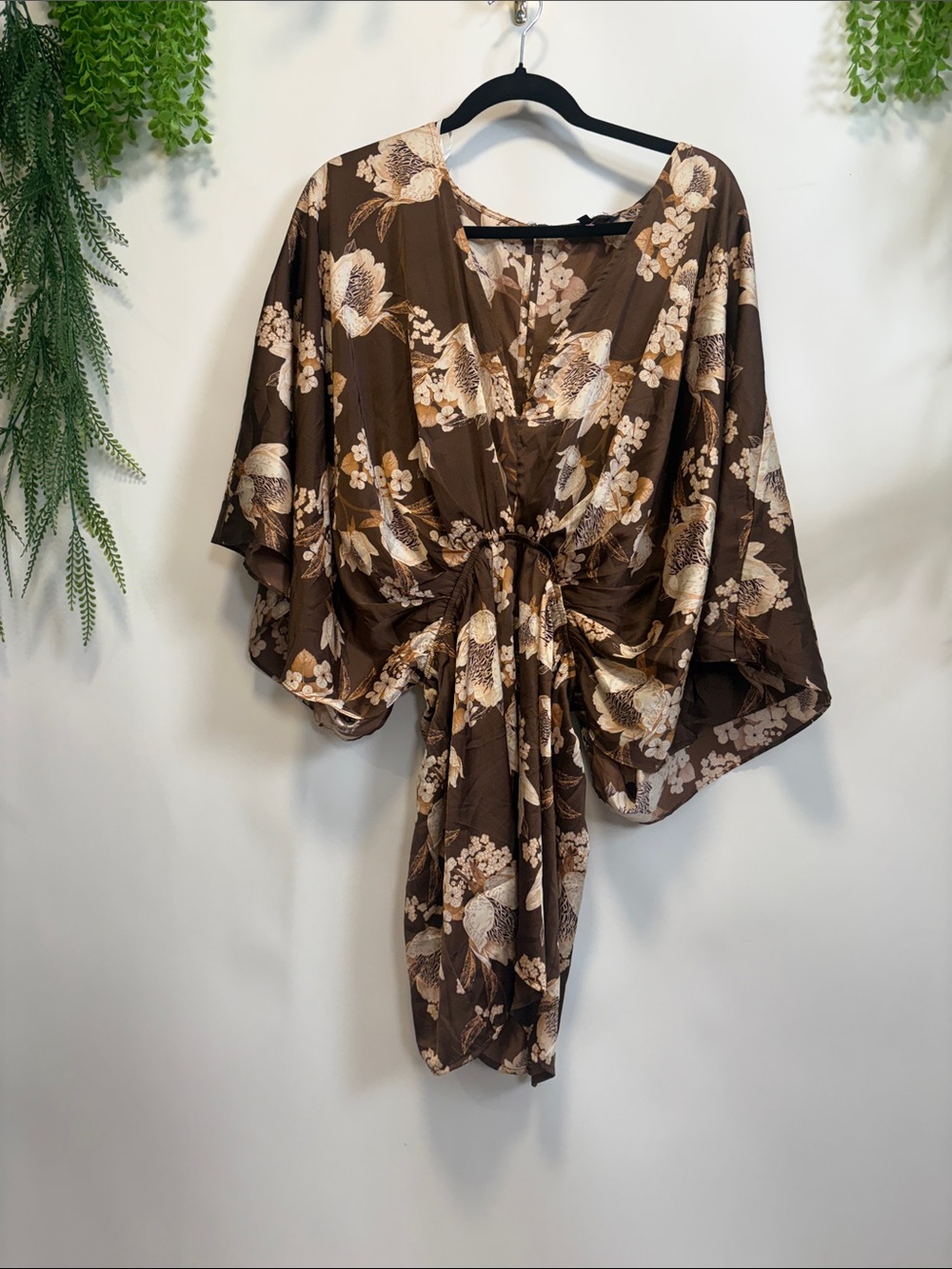 Aakaa Brown Floral Tie-Front Kimono